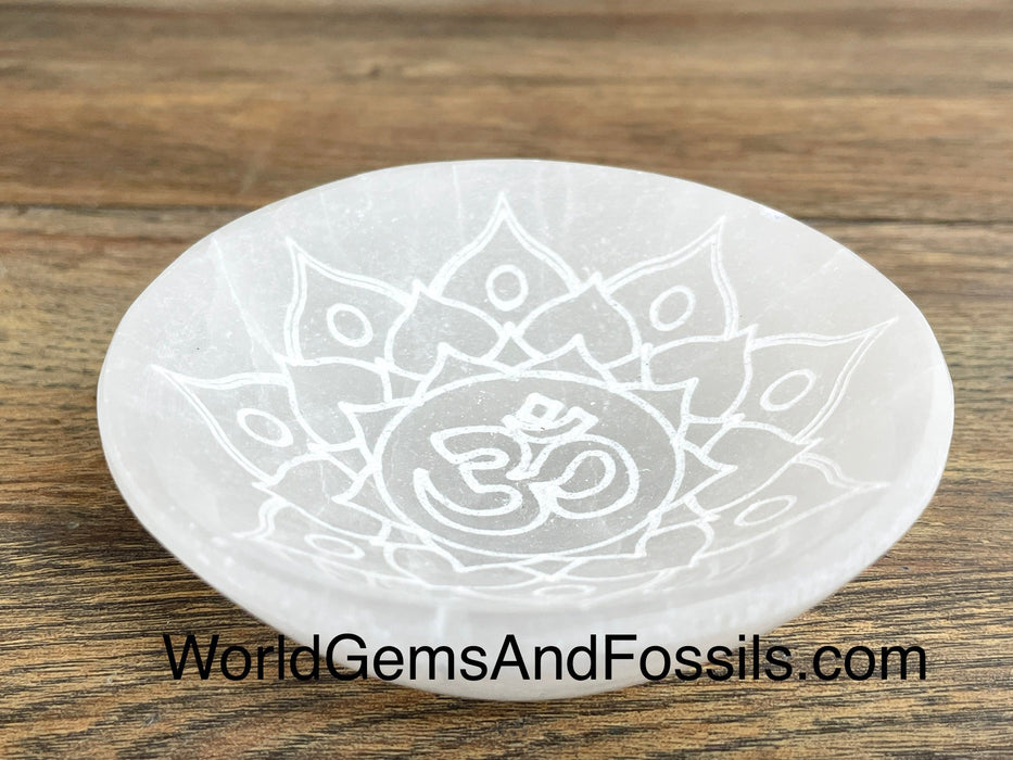 4" Selenite Bowl With OM Engraving  Box/40Pcs