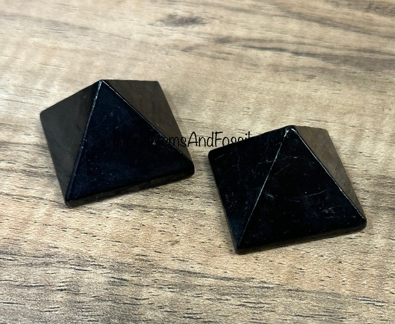 5.5 cm Shungite Pyramid