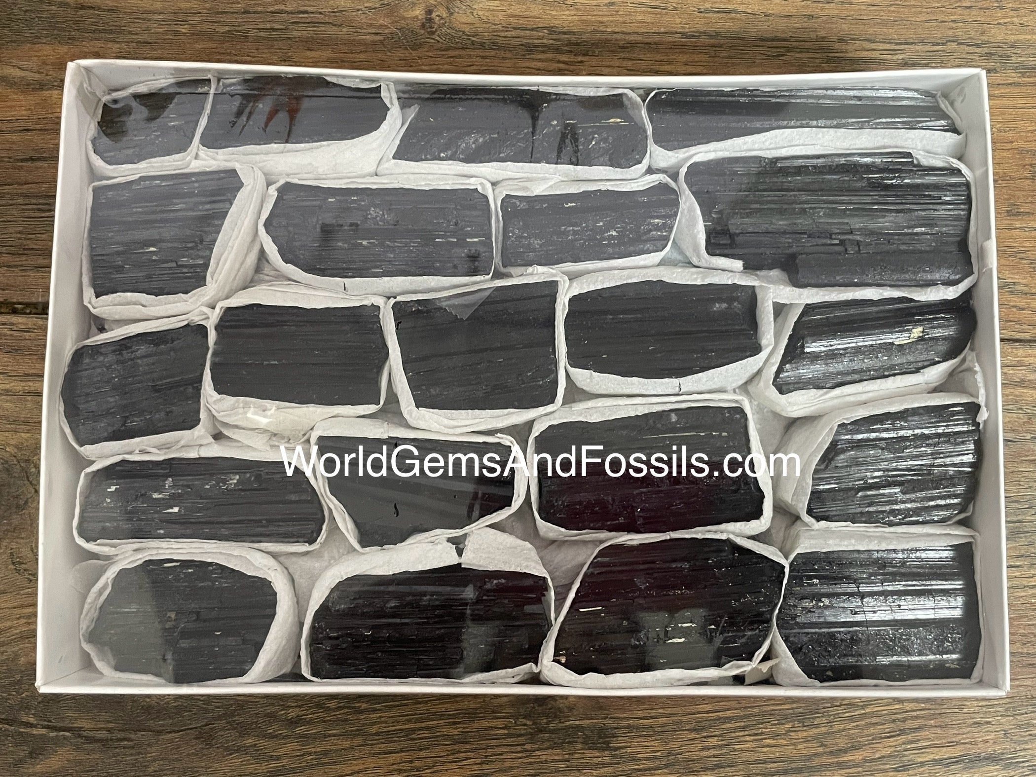 Black Tourmaline Log Style